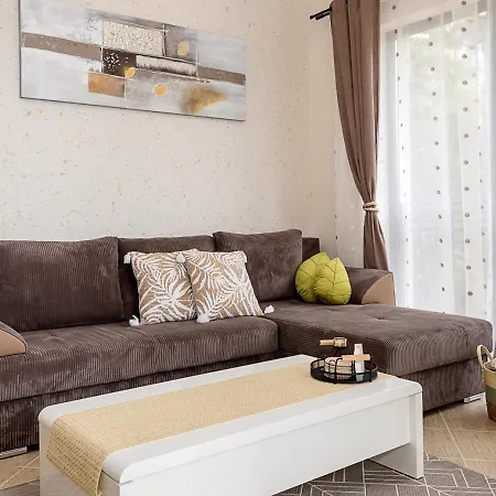 Apartamento Stylish Flat With Free Pool Access, Bendita Mare By Flat Mаnаger *