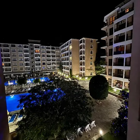 Stylish Flat With Free Pool Access, Bendita Mare By Flat Mаnаger Apartamento